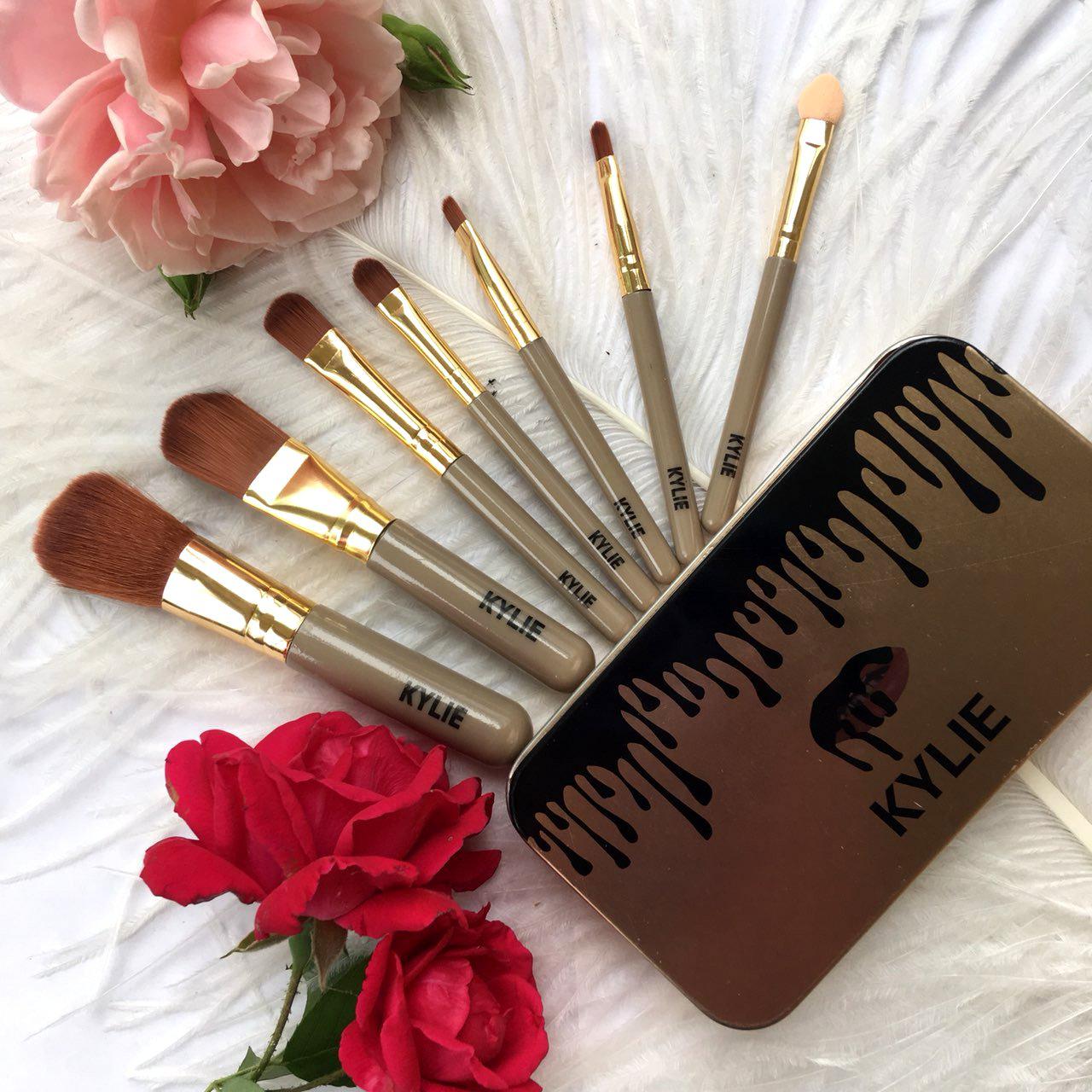 1182579306_w640_h640_4