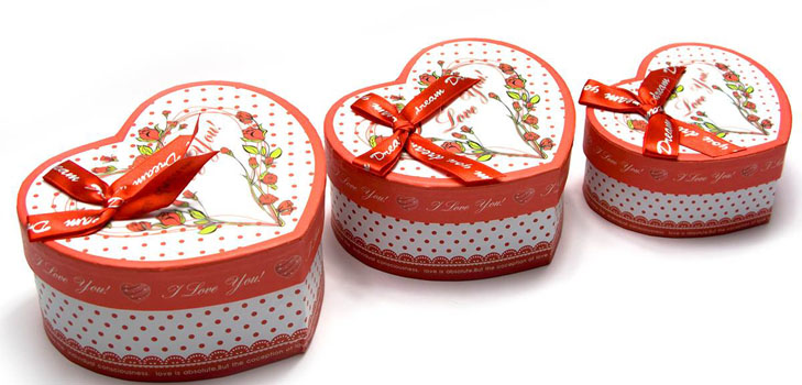 kak-sdelat-korobku-v-forme-serdca