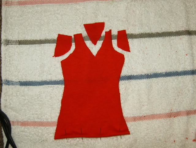 shem-futbolku-dlya-kukly-4