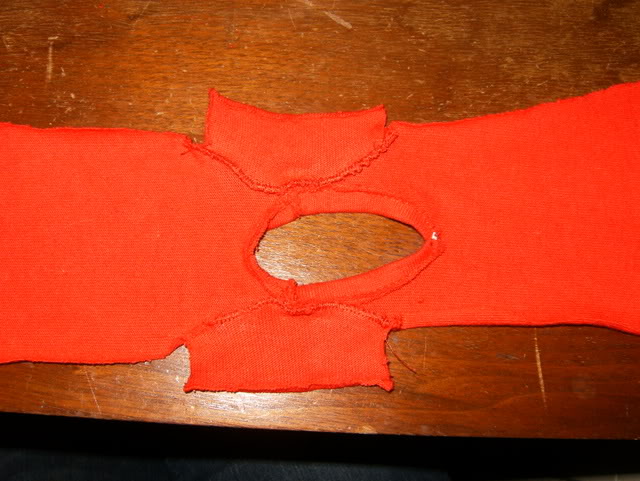 shem-futbolku-dlya-kukly-6