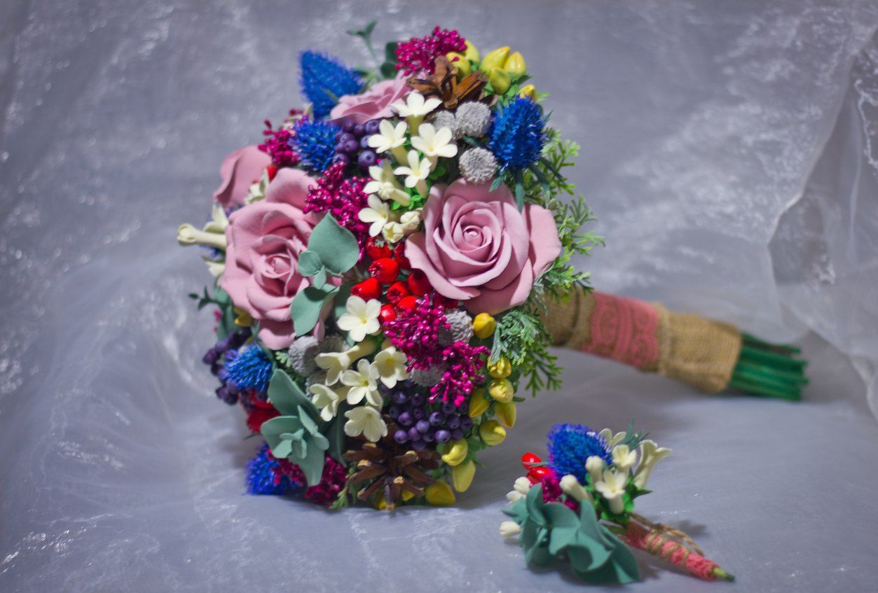 309fbe46317ec4f772a7c0ee0ayb-svadebnyj-salon-buket-nevesty-butonerka