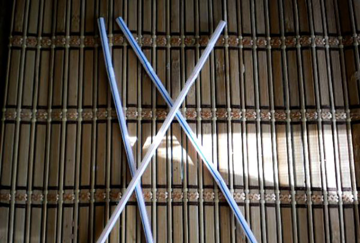 447-ispolzovat-kokteylnuyu-palochku