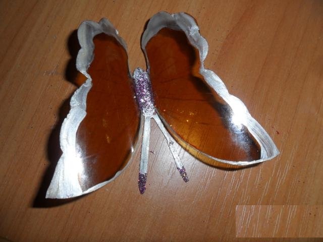 babochka-iz-plastikovyh-butylokp-11
