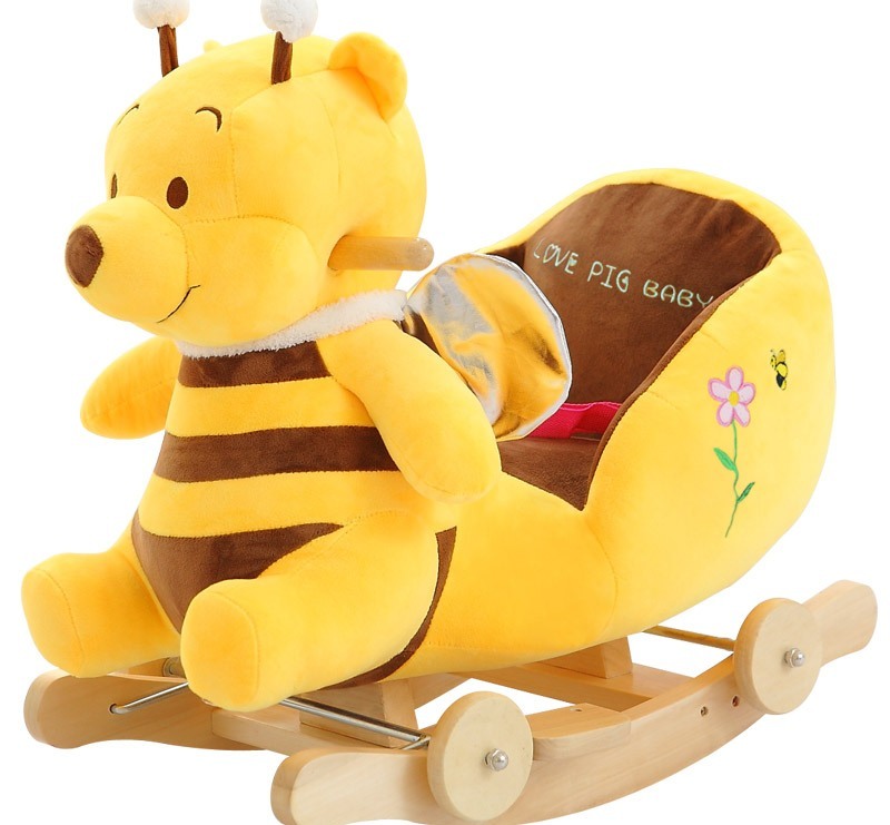 chto-mozhno-podarit-rebenku-1-4-goda-malchiku-na-novii-god-kachalka