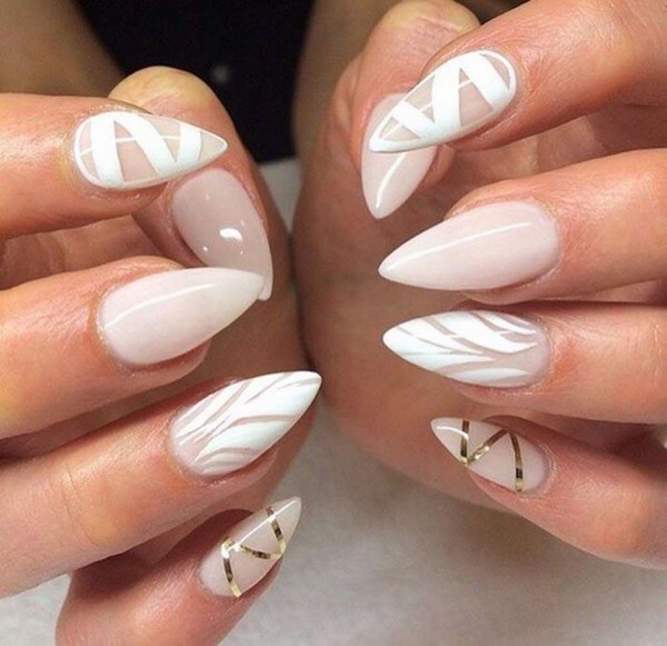 dizajn-manikyura-na-ostrye-nogti-2
