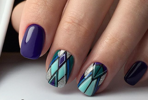 geometricheskij-manikyur-73