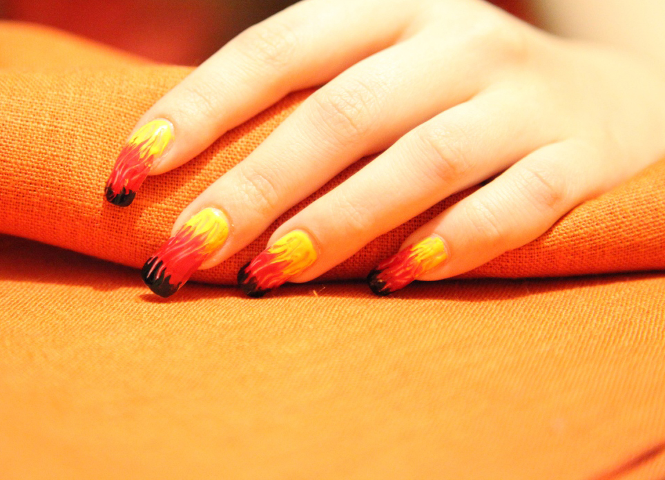 manikyur-ogon-idei-dlya-domashnego-manikyura