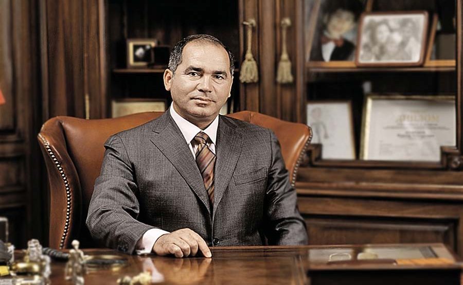 pobedil-bivshuu-na-mnogo-rf-11-11-20188-900x554