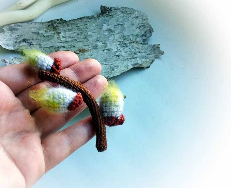 0ec8f28a7ab24e5fd2cce46387yd-ukrasheniya-master-klass-vyazanaya-brosh-verba