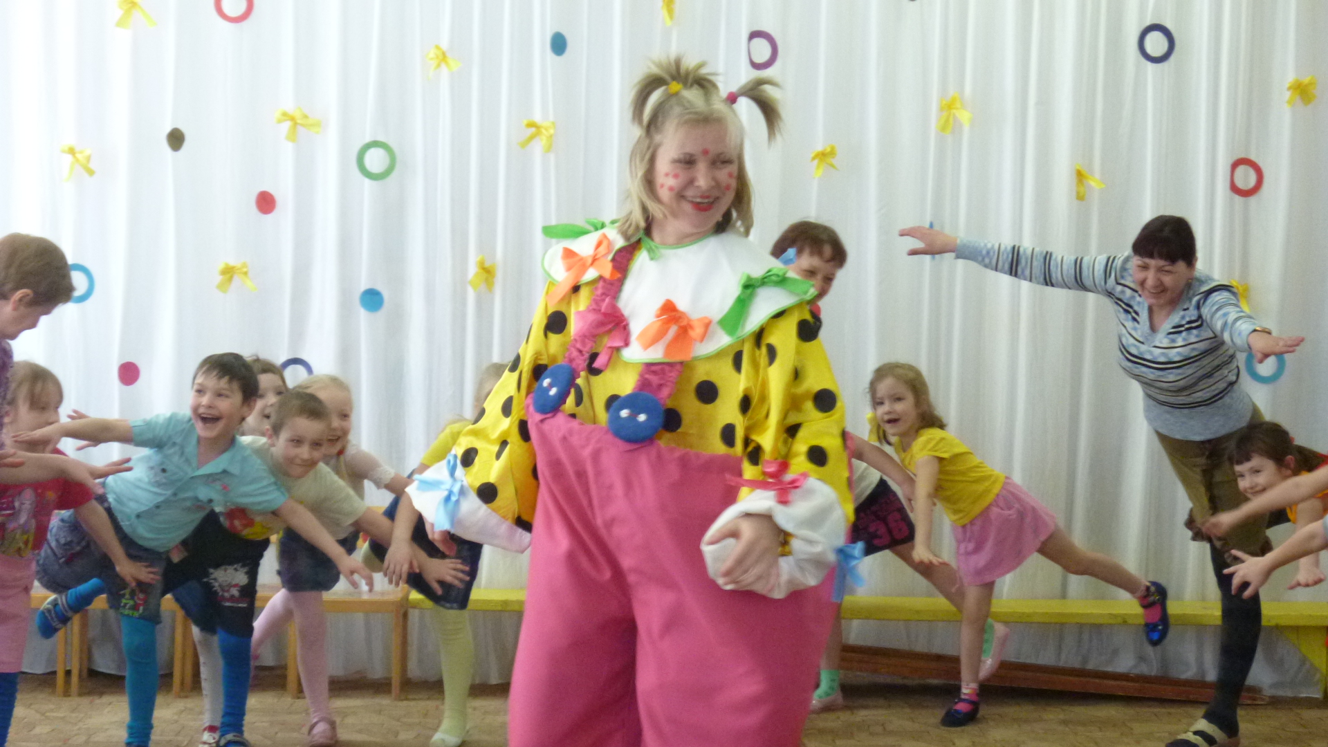 1-aprelya-v-detskom-sadu