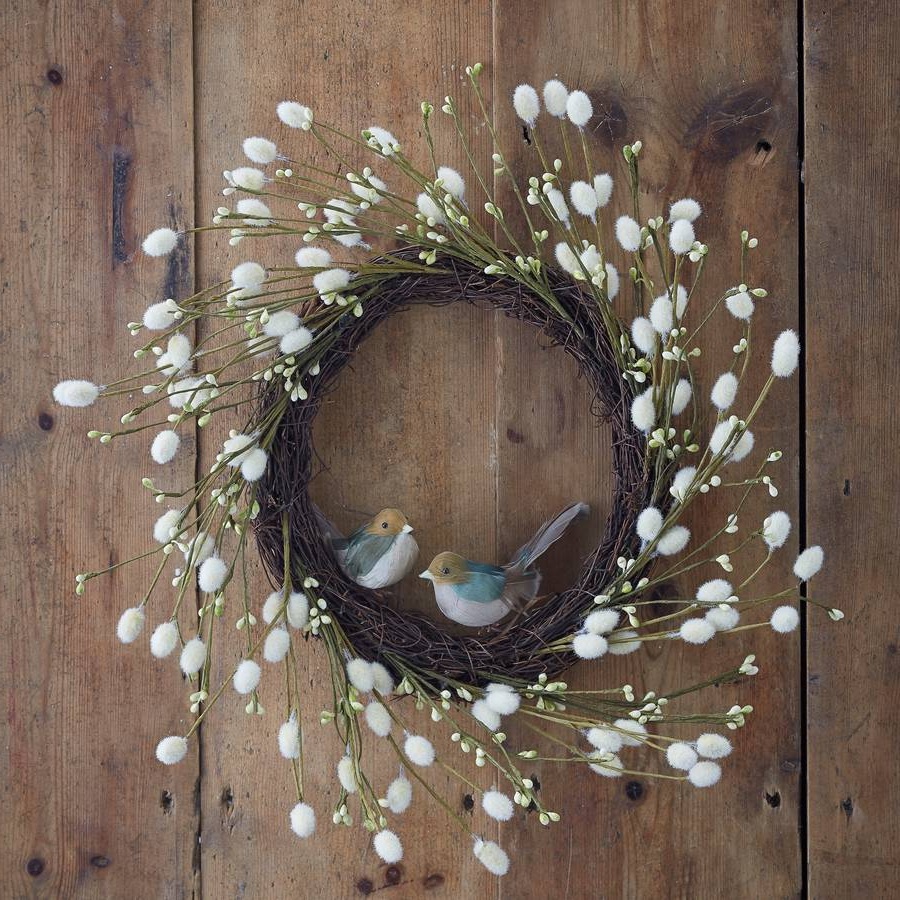 dekor-venok-iz-vetok