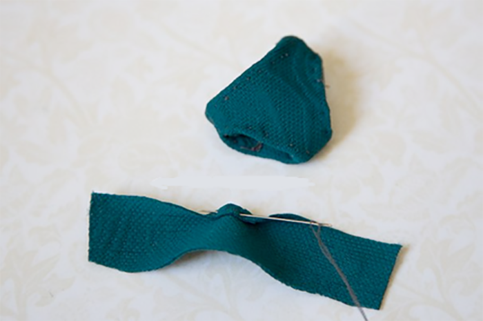 1401631958_youloveit_ru_kak_shit_kupalnik_dlya_kukly_monster_high08