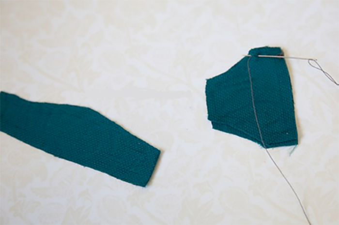 1401631968_youloveit_ru_kak_shit_kupalnik_dlya_kukly_monster_high05