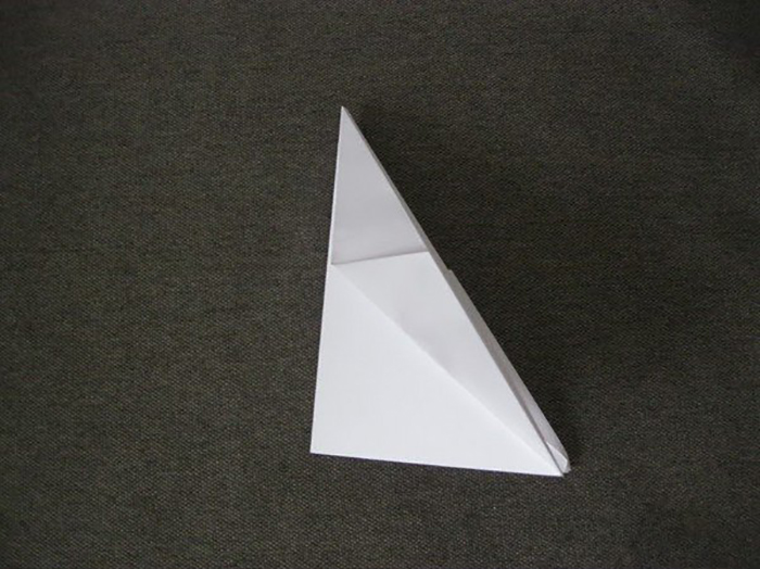 1429803615_istrebitel-iz-bumagi-12