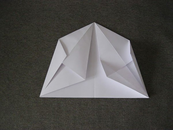 1429803689_istrebitel-iz-bumagi-9