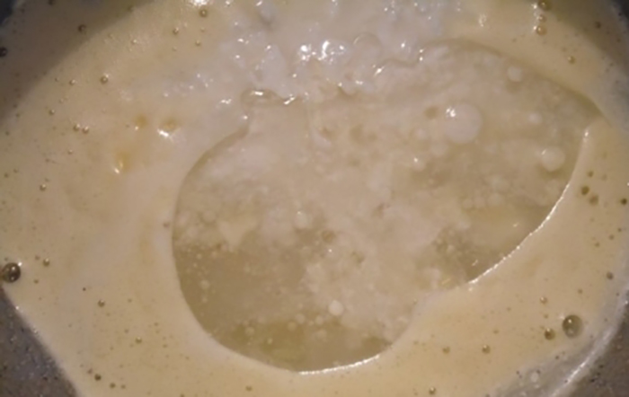 pirog_na_kefire_s_vishnei-338790