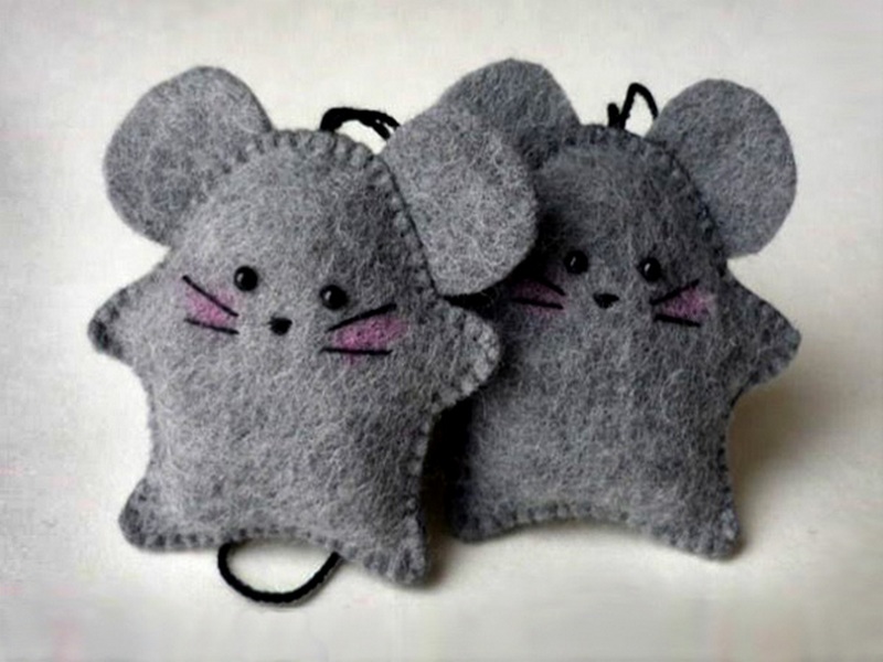 brelok-iz-fetra-na-novyj-god-2020