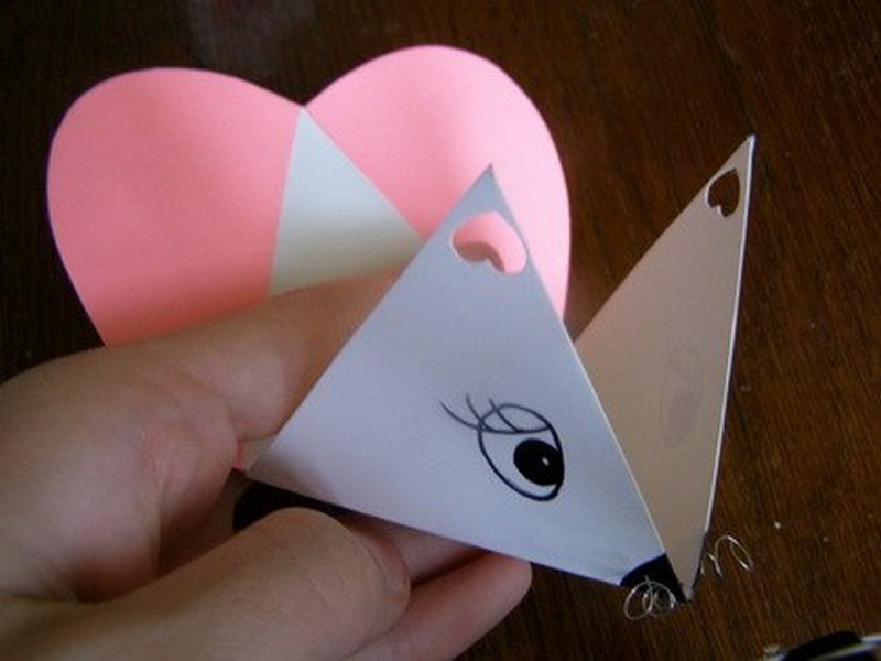 prodelyvaem-otverstiya-dyrokolom1