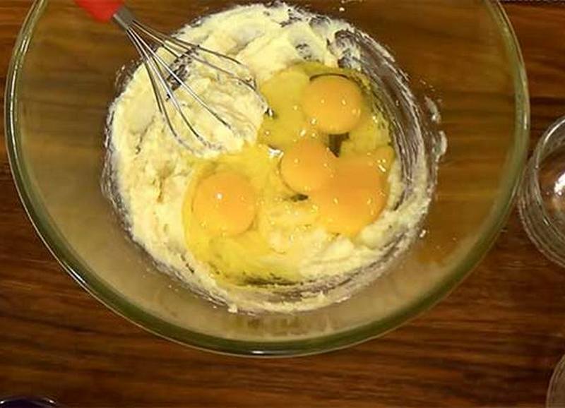 puhovyiy-kulich-na-pashu-04