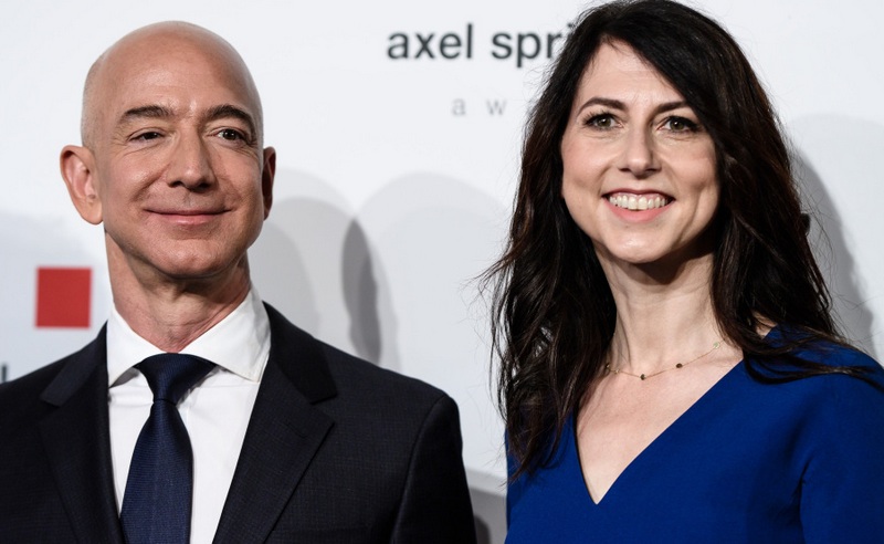 Jeff Bezos receives the Axel Springer Award, Berlin, Germany - 24 Apr 2018