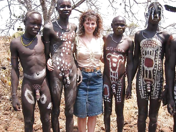 Голые племена Африки 