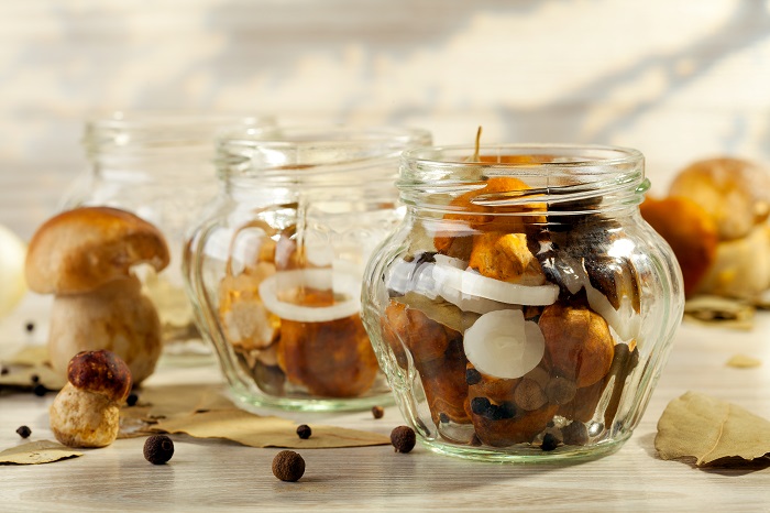 mushrooms_jar_501363