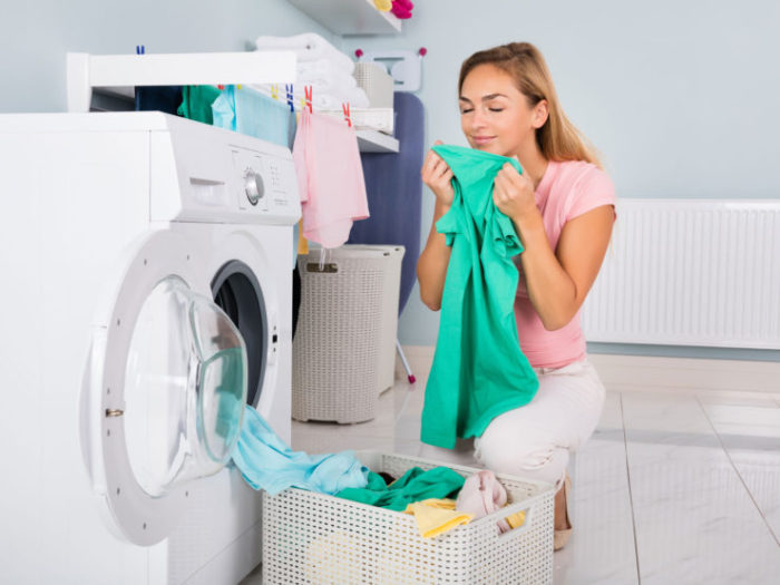 fake-fragrances-sweet-scents-lead-nasty