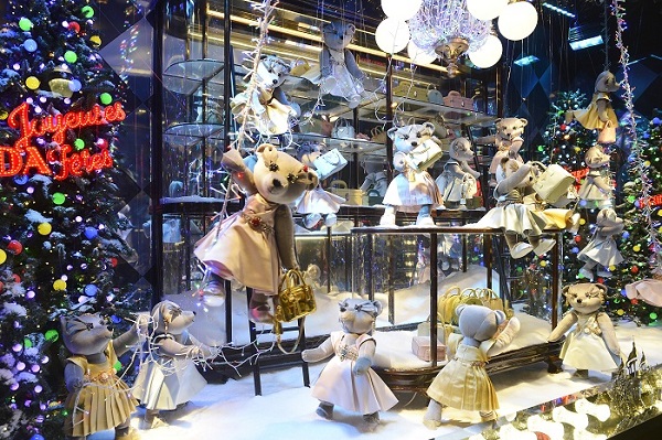 PARIS, FRANCE - NOVEMBER 07: A general view of Printemps Christmas Decorations Inauguration at Printemps Haussmann on November 7, 2013 in Paris, France. (Photo by Pascal Le Segretain/Getty Images)