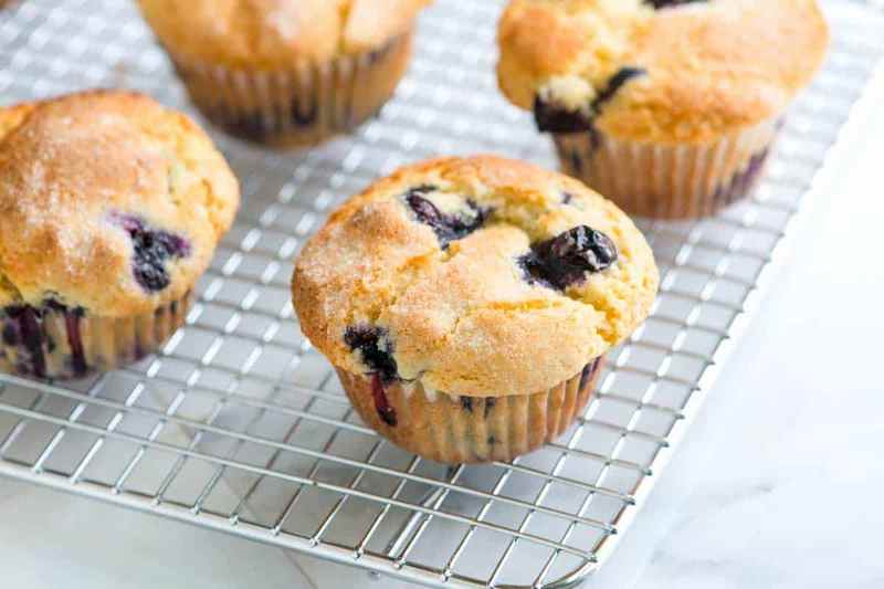 easy-blueberry-muffin-recipe-1200