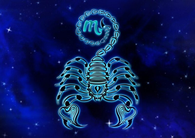 cosa-regalare-ad-uno-scorpione-768x543