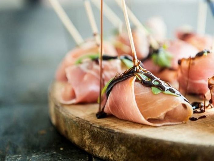 dolki-grushi-zavernutye-v-vetchinu